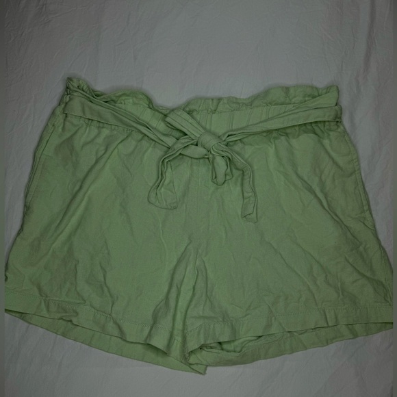 April Kiss Pants - April Kiss Linen Beach Shorts Lime Green with Waist Tie • Size: Large
